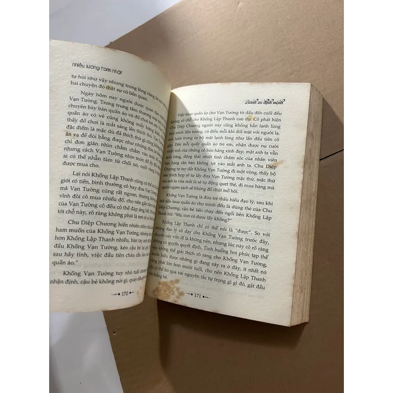 Bánh xe định mệnh 563119