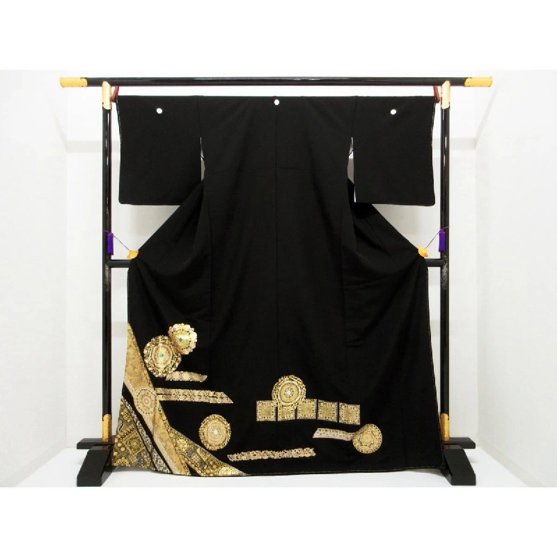 Áo kimono truyền thống với họa tiết vàng và ngọc trai - Hàng hiệu Authentic 878556