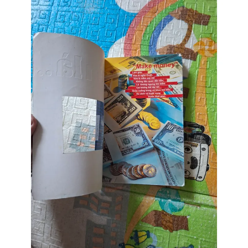 Tiền là…? (Tập 1) 976079