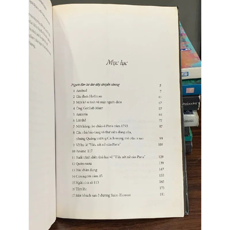 Người đàn bà đeo dây chuyền nhung-Alexandre Dumas 560380
