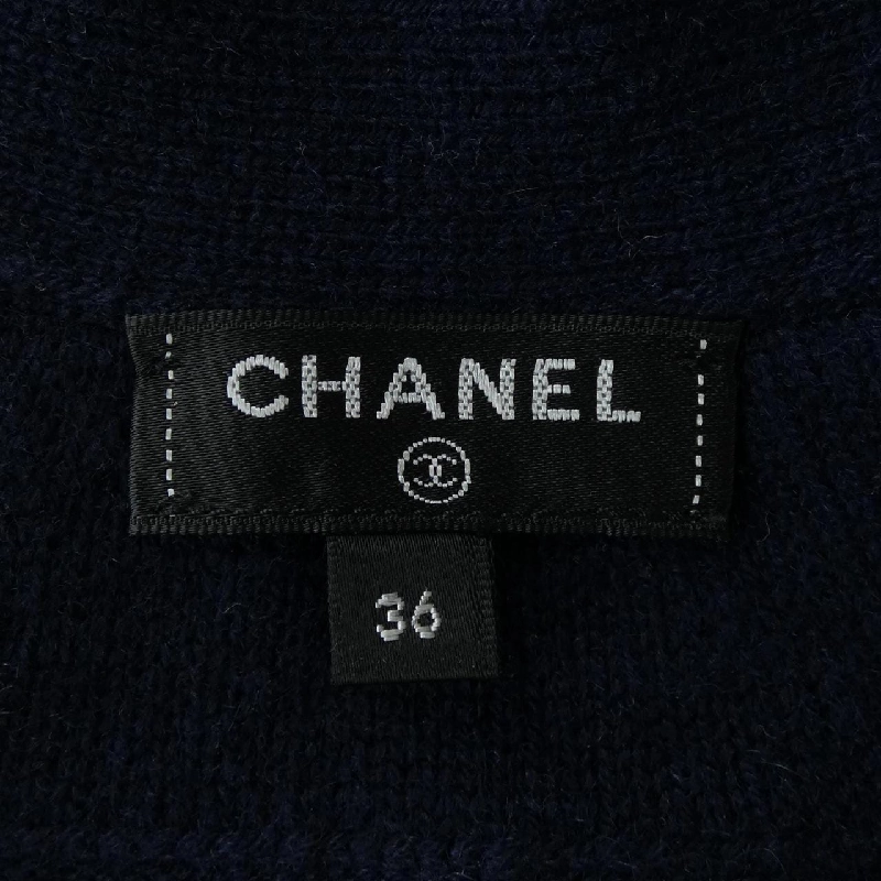 Áo khoác cardigan CHANEL P70492K10061 21P - Hàng hiệu Authentic 826209