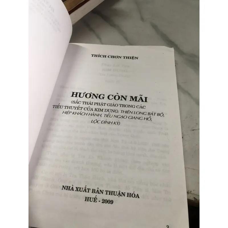 Hương còn mãi - sắc thái phật giáo trong tiểu thuyết của Kim Dung  1035986