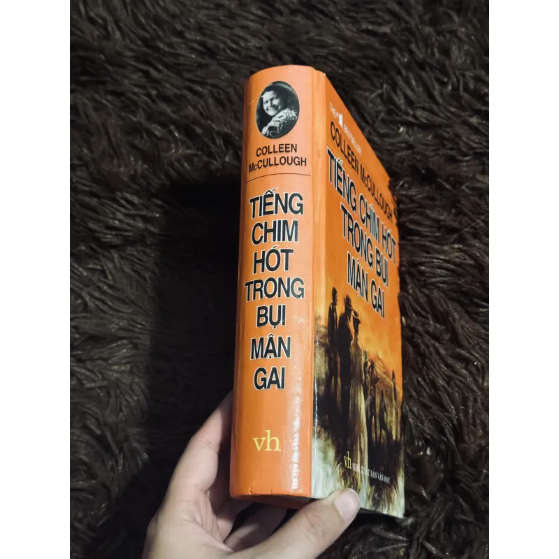 Tiếng chim hót trong bụi mận gai 1029325