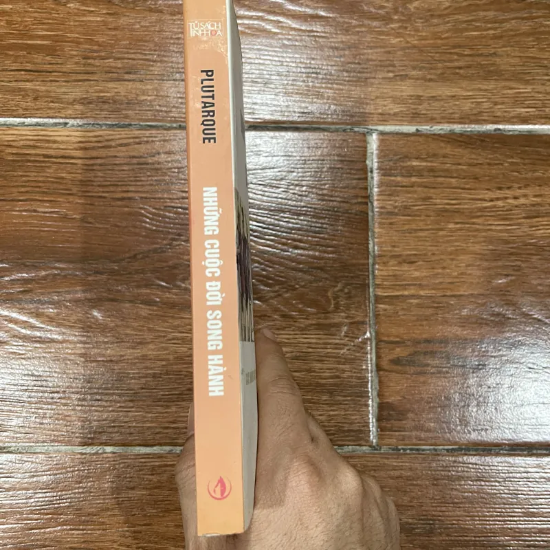 Những cuộc đời song hành - Các nhân vật kiệt xuất Hy Lạp - La Mã cổ đại (7) 1027772