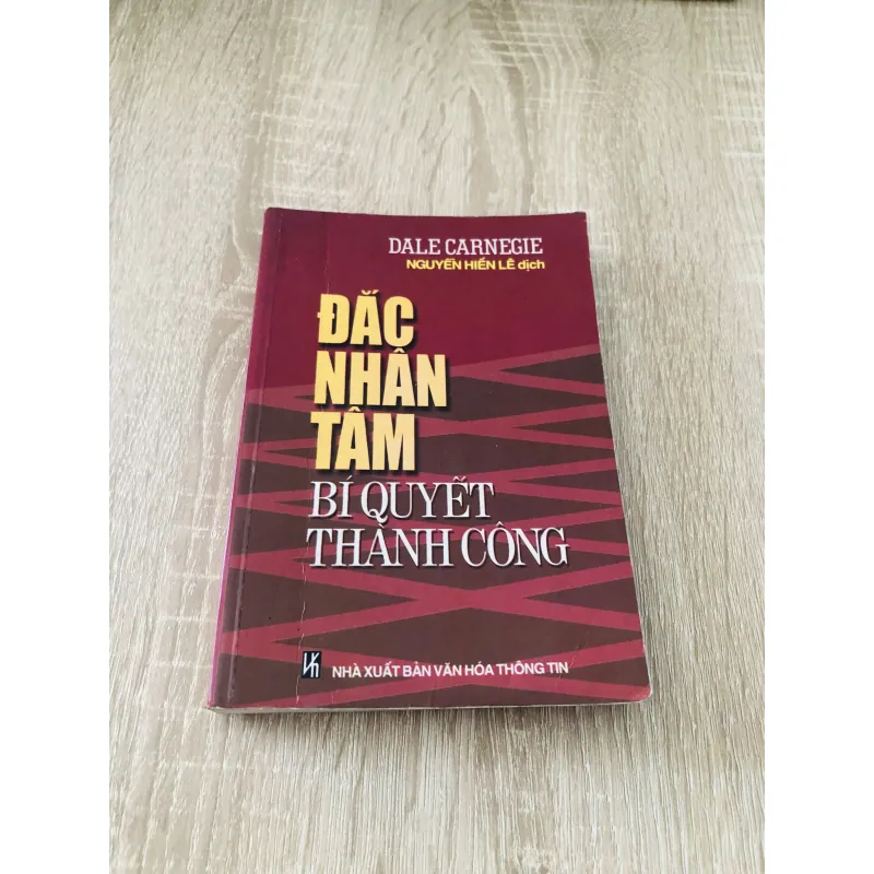 ĐẮC NHÂN TÂM BÍ QUYẾT THÀNH CÔNG  1030017