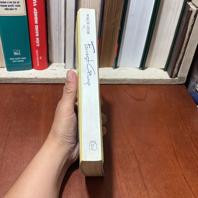 II Văn Học: Forrest Gump (Tiểu Thuyết) - WINSTON GROOM - 2013 734485