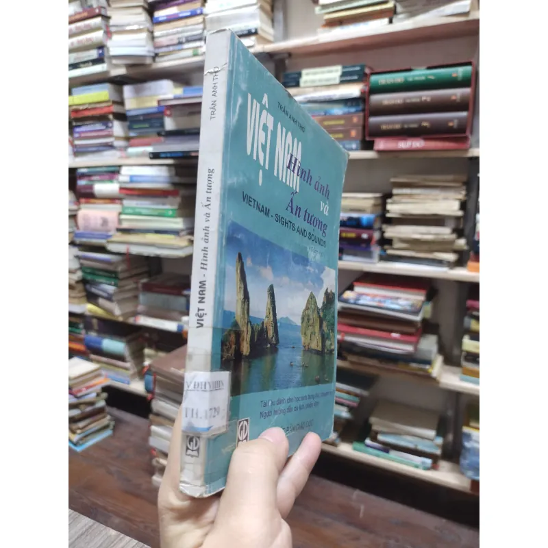 Sách: Việt Nam Hình ảnh và Ấn tượng - Trần Anh Thơ (A2) 578147