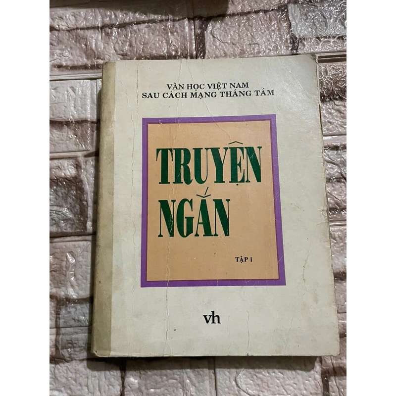 Truyện ngắn Việt Nam sau cách mạng tháng 8 - khổ lớn- tập 1 460953