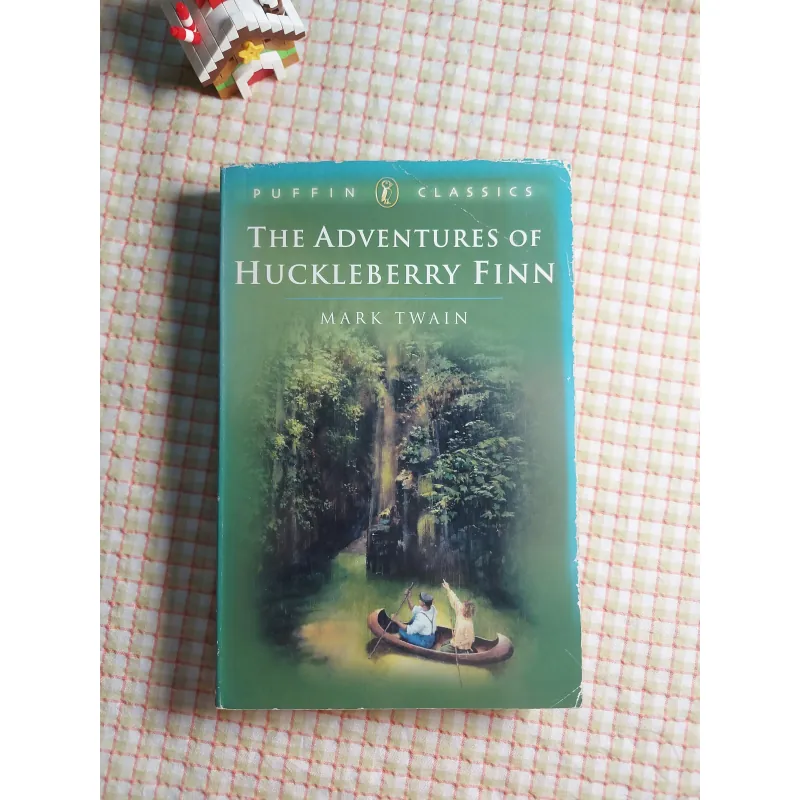 THE ADVENTURES OF HUCKLEBERRY FINN – Mark Twain Puffin Classics 749392