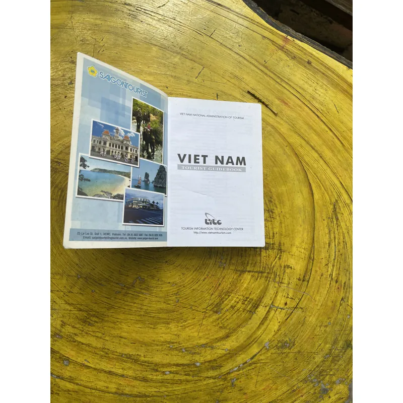 VIET NAM TOURIST GUIDEBOOK 591979