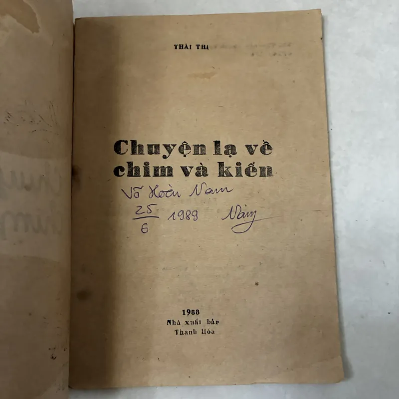 Chuyện lạ về chim và kiến 1046917