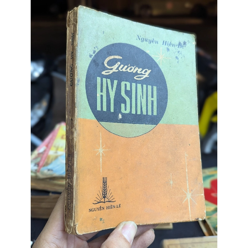 Gương hy sinh - Nguyễn Hiến Lê 462889