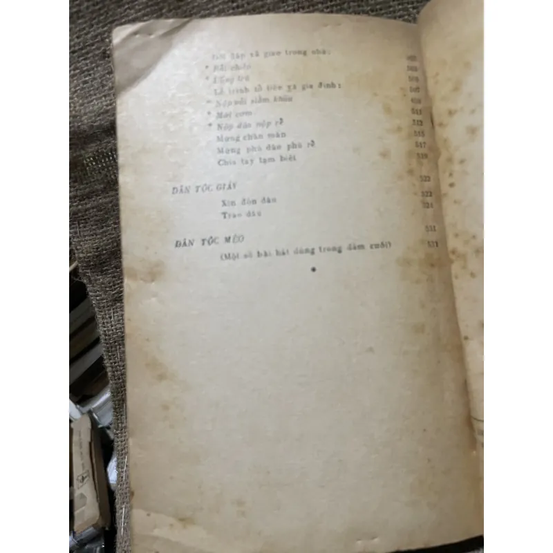 Hợp tuyến văn học Việt Nam dân tộc ít người- hơn 550 trang  933437