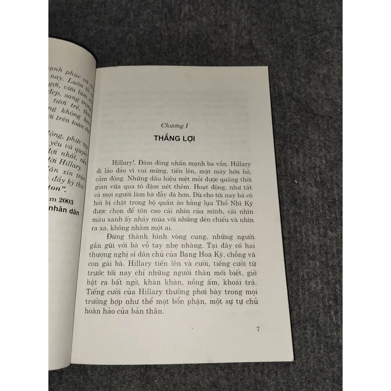 CUỘC ĐỜI HAI MẶT CỦA HILLARY CLINTON 991143