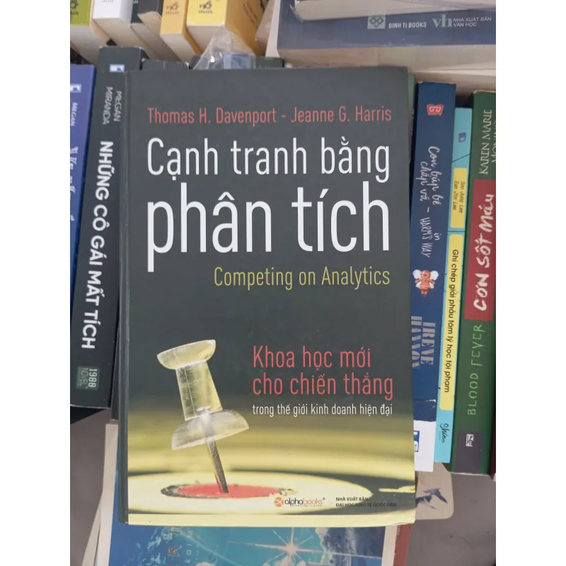 Cạnh tranh bằng phân tích 991578