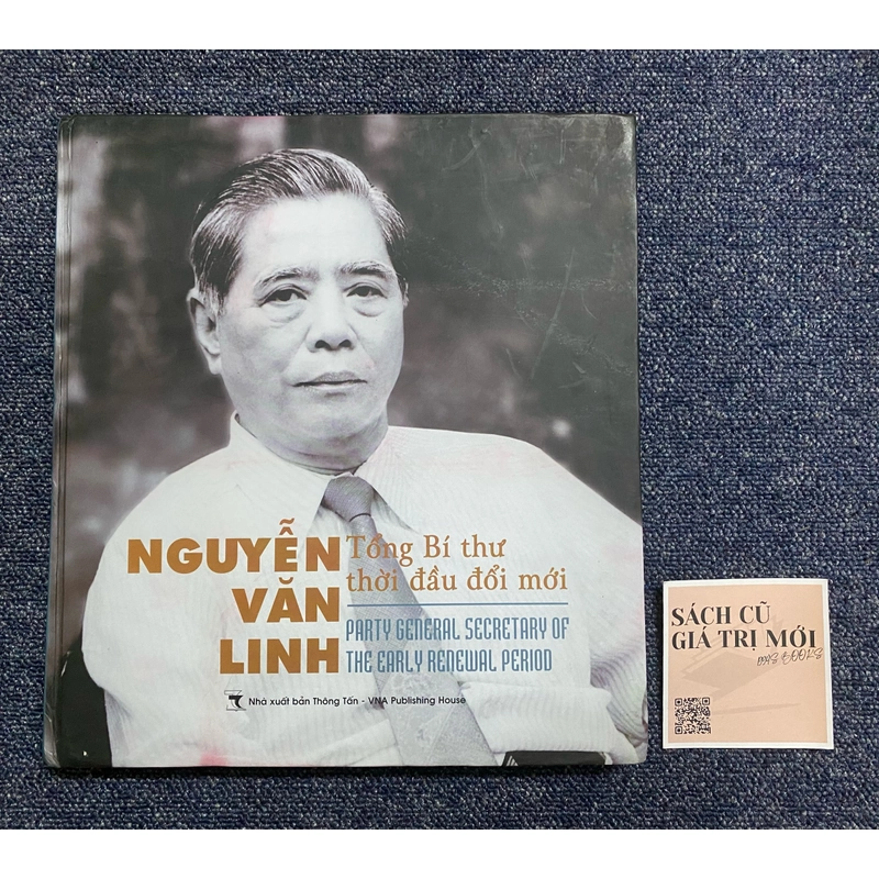 Sách ảnh TBT Nguyễn Văn Linh (BC) 476197
