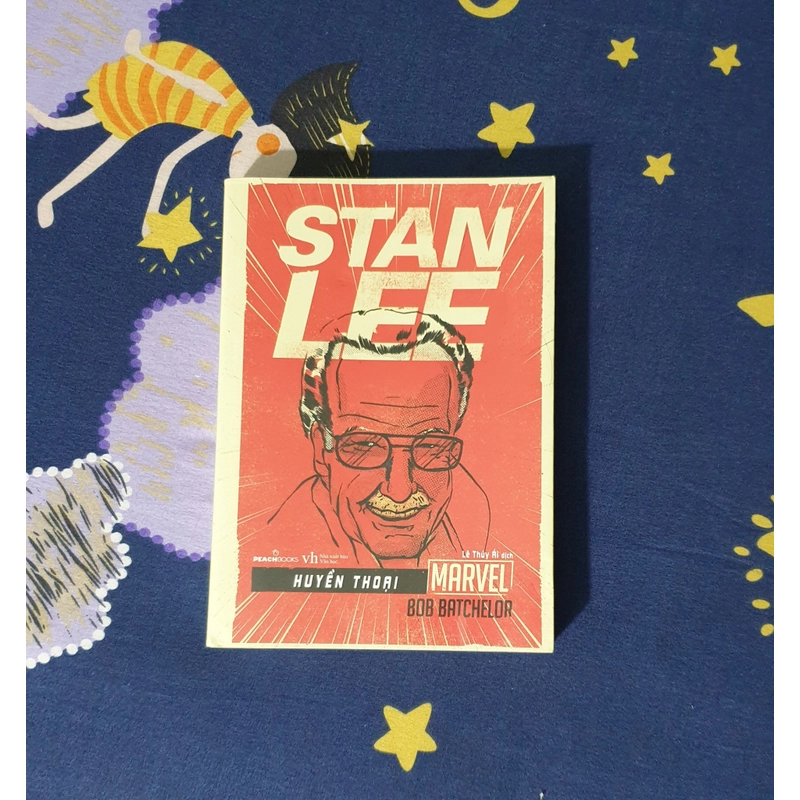 Sách danh nhân Stan Lee - Marvel tặng kèm port card, tình trạng như mới. 299178