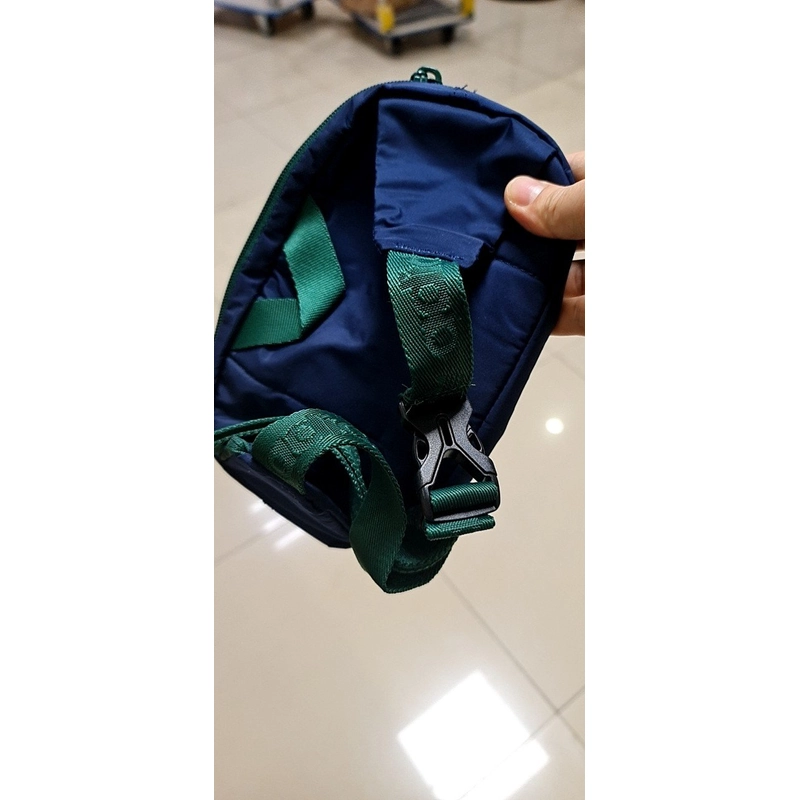 Túi đeo chéo hoặc đeo bụng của Adidas nguyeen mác  mới 100%  508890