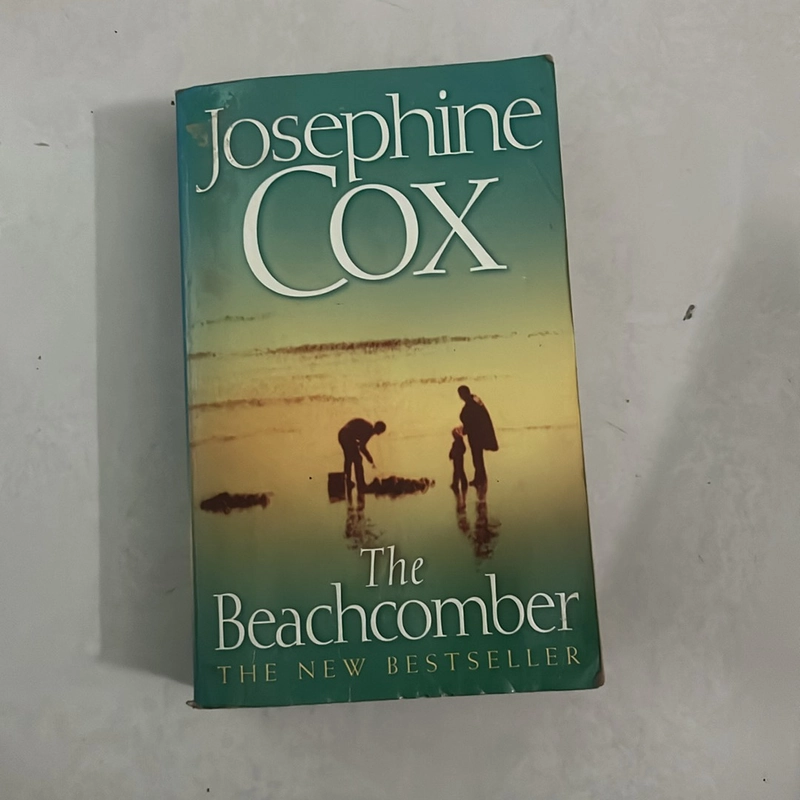 The Beachcomber - Josephine Cox (Sách ngoại văn) 502019
