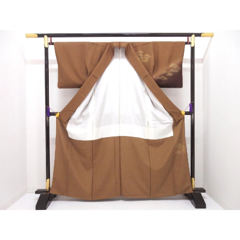 Áo dài thăm viếng với họa tiết vàng và thêu - Hàng hiệu Authentic 877577