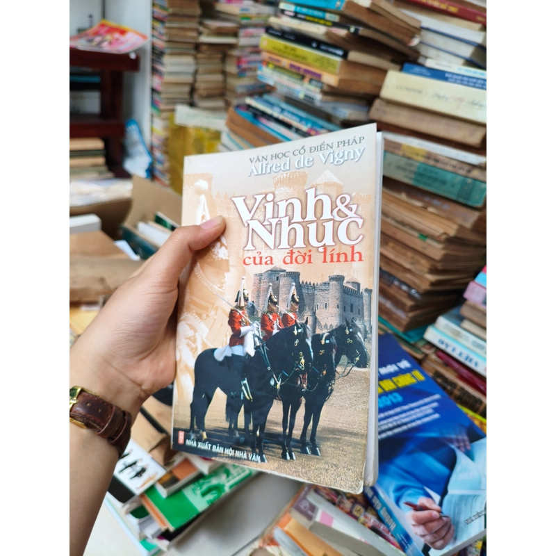Vinh và nhục của đời lính 🌱 462298