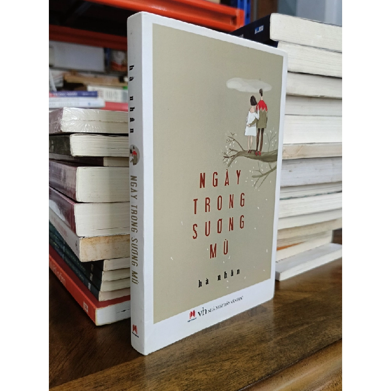 Ngày trong sương mù - Hà Nhân 400039