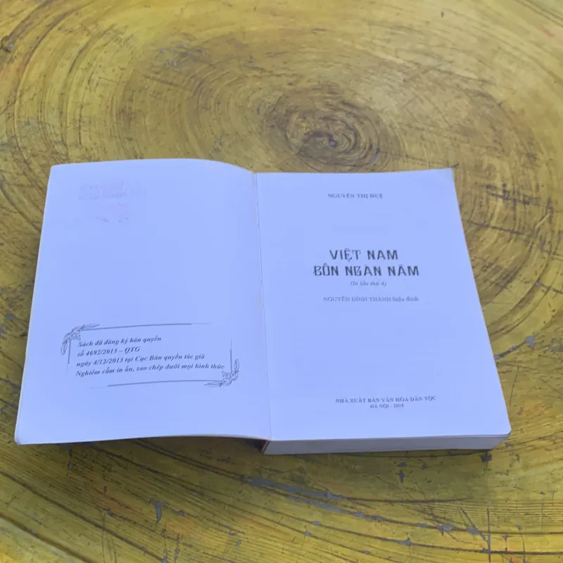  VIỆT NAM BỐN NGÀN NĂM - NGUYỄN THỊ HUỆ 783865