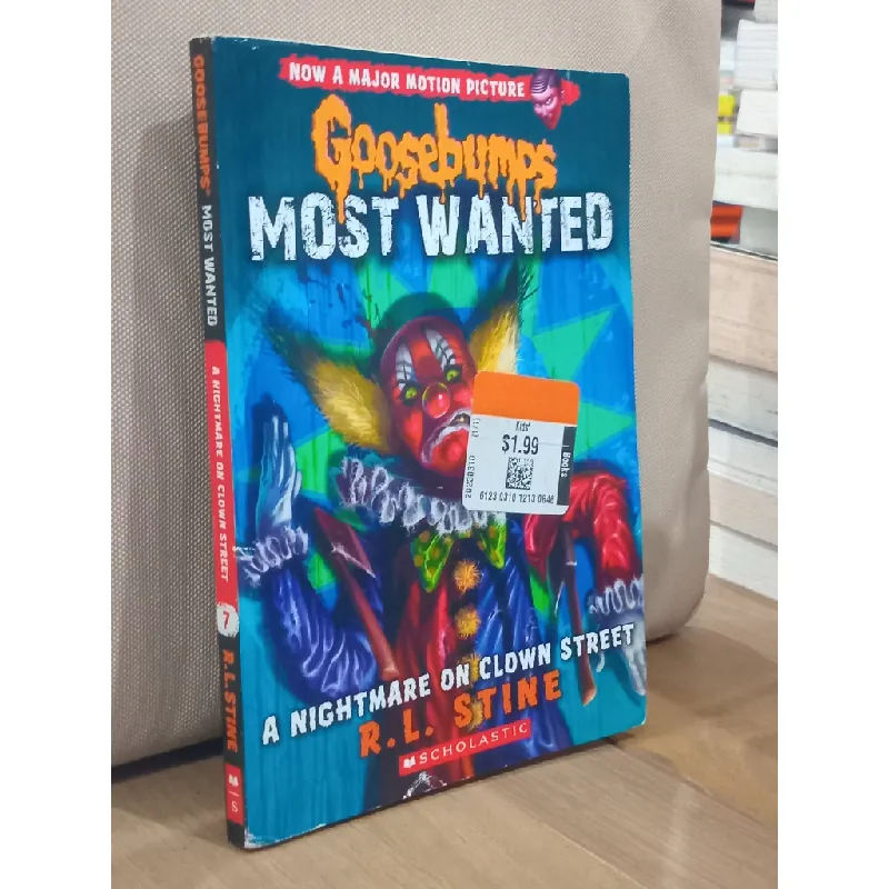 Goosebumps Most Wanted: A nightmare on clown street - R. L. Stine 680892