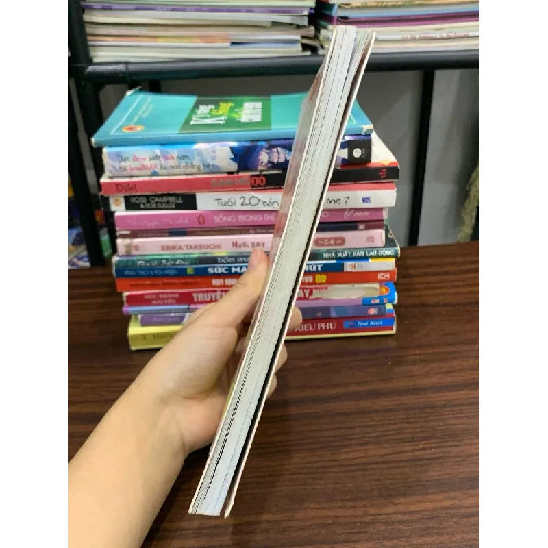 101 câu chuyện học sinh cần đọc – Ngọc Linh (biên soạn) 574096