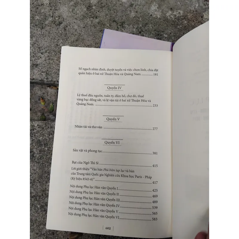 Phủ biên tạp lục của Lê Quý Đôn  1002352