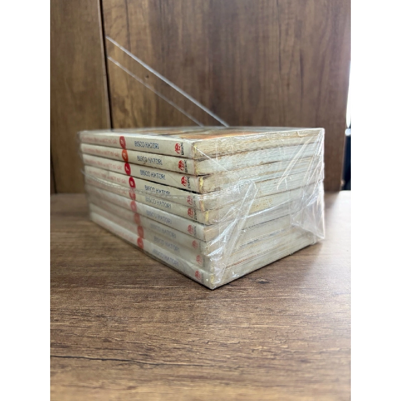 TRUYỆN TRANH Sáu chàng trai và một cô gái 126540