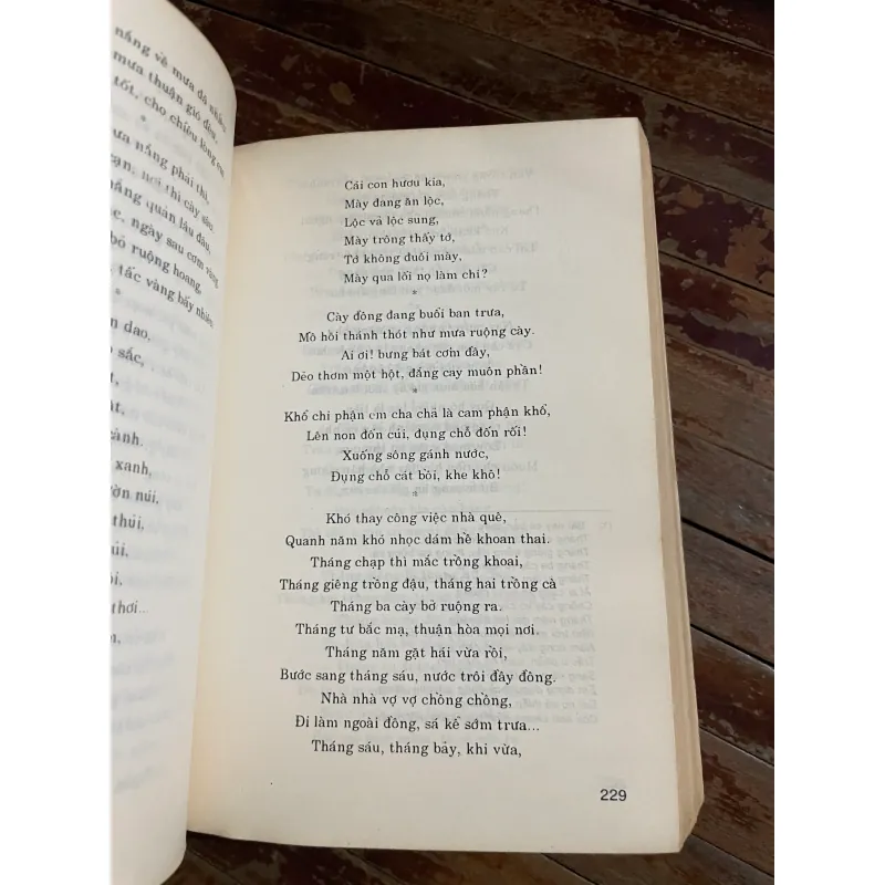 Tục ngữ Ca dao Việt Nam , Vũ Ngọc Phan, 1997, sách đẹp- 830 trang 601555