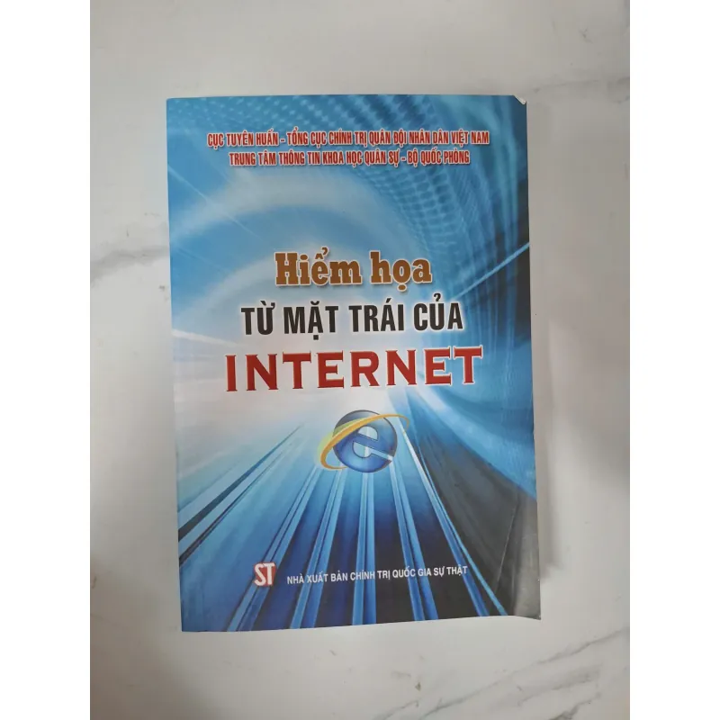 Hiểm họa từ mặt trái của Internet - Cục Tuyên huấn (QĐNDVN) 1020758