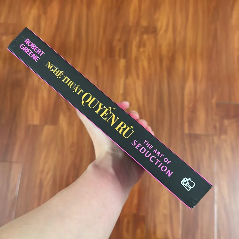 Sách - NGHỆ THUẬT QUYẾN RŨ - Robert Greene 779226