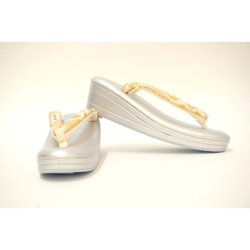 Giày dép nữ - Hàng hiệu Authentic 877723