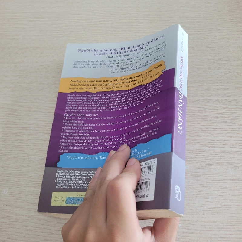 Những Chú Chó Bán Hàng 541025