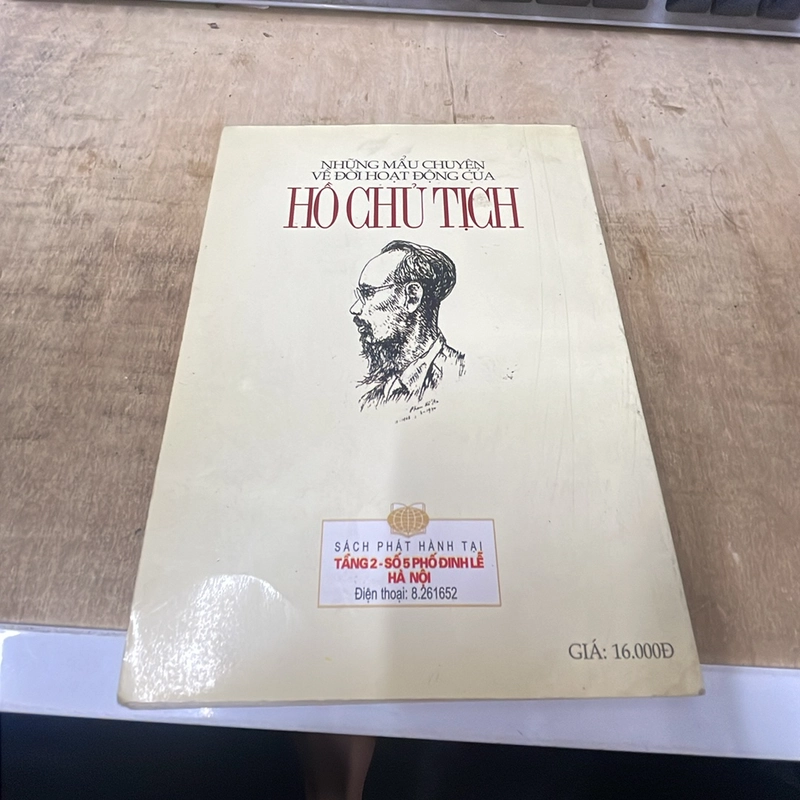 Những mẩu chuyện về đời hoạt động của Hồ Chí Minh .10 336643