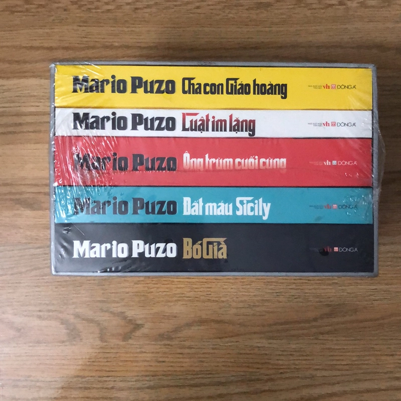 [Mới]_Boxset 5 tiểu thuyết của Mario Puzo 366666