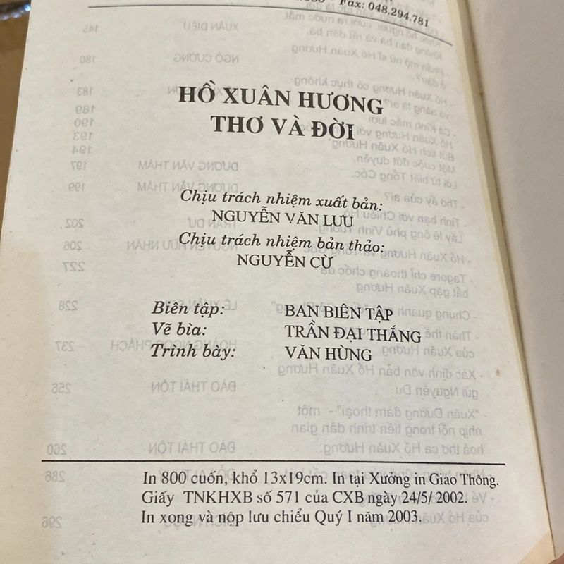 HỒ XUÂN HƯƠNG, THƠ VÀ ĐỜI (XB 2003) 521642