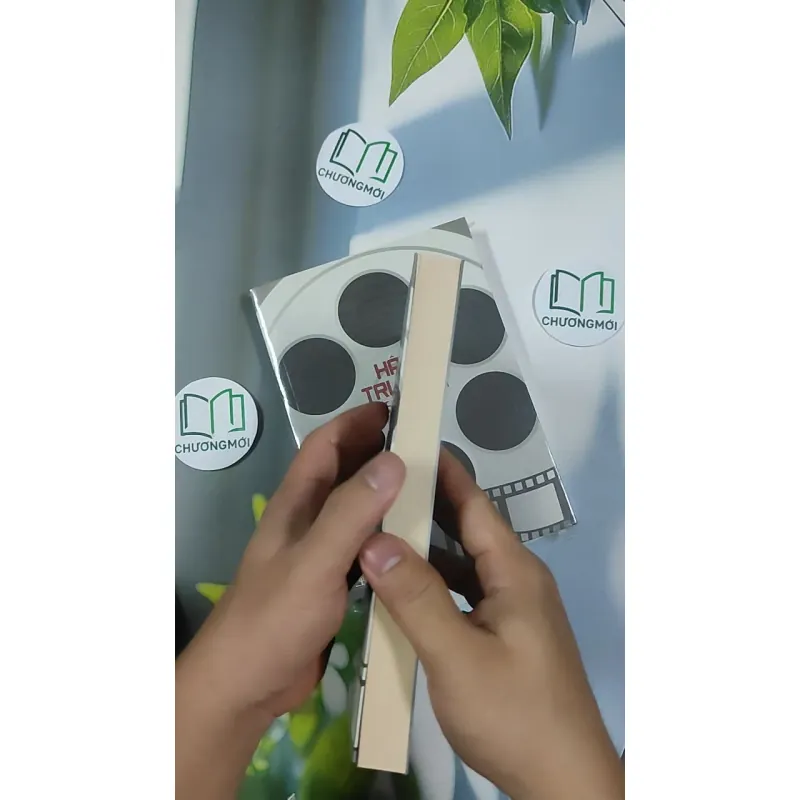 [MIỄN PHÍ BỌC SÁCH] [SEAL] Hậu Trường Phim Ảnh - Lữ Đắc Long & Việt Linh 798864