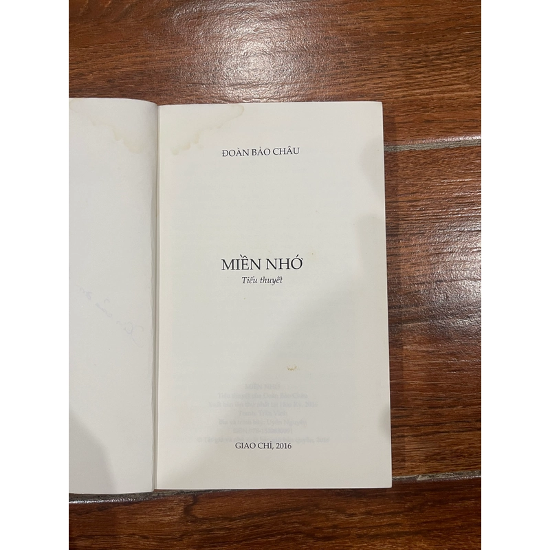 MIỀN NHỚ - ĐOÀN BẢO CHÂU - Sách có chữ ký của tác giả (6) 538837