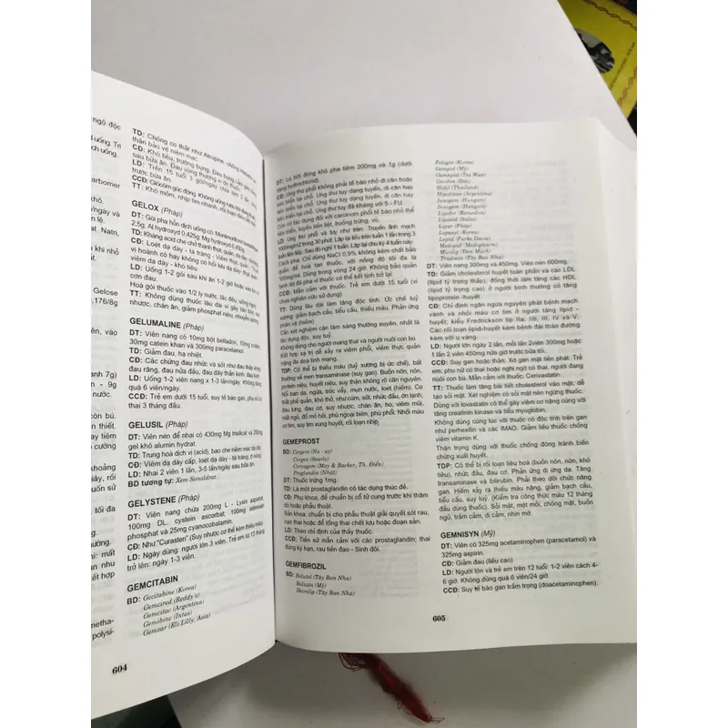 THUỐC VÀ CÁCH SỬ DỤNG (DSCKII Tào Duy Cần – DS Hoàng Trọng Quang) 714875