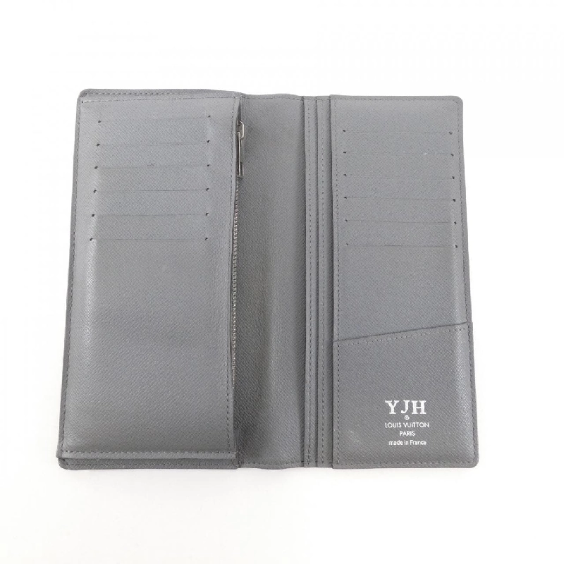 Ví Louis Vuitton Taiga Porte-Feuille Braz M32653 620518