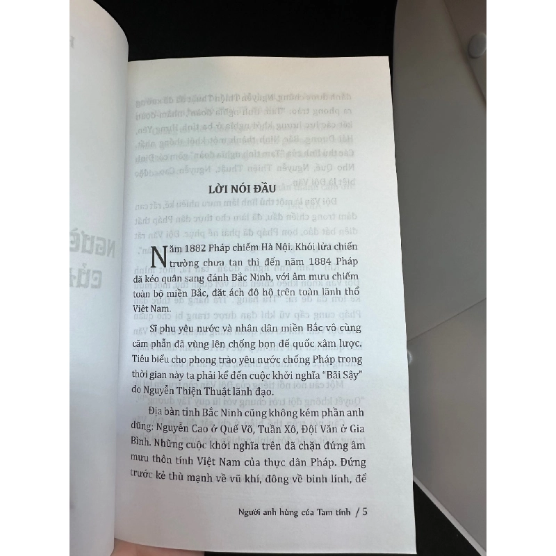 Người Anh Hùng Của Tam Tỉnh - Huy Cờ, mới 90%, 2017 SBM0202 913217