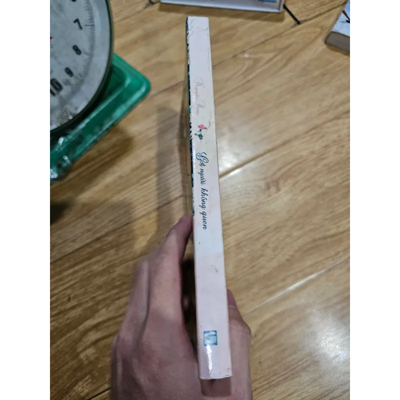 Gởi người không quen (có chữ ký tác giả)
 763767