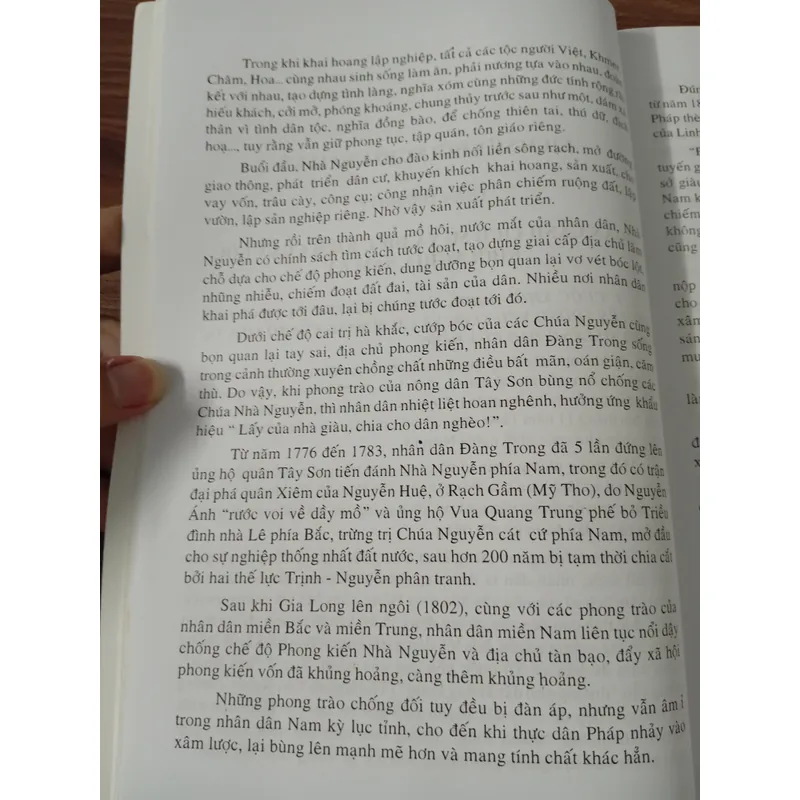 SÁCH LỊCH SỬ KHỞI NGHĨA NAM KỲ 730537