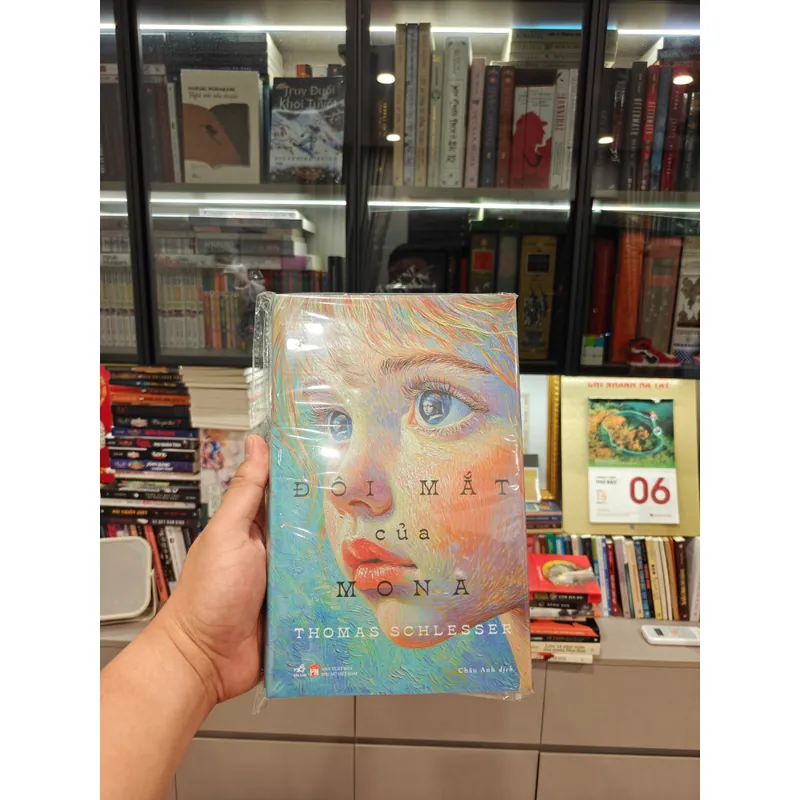 Đôi mắt của Mona 559379