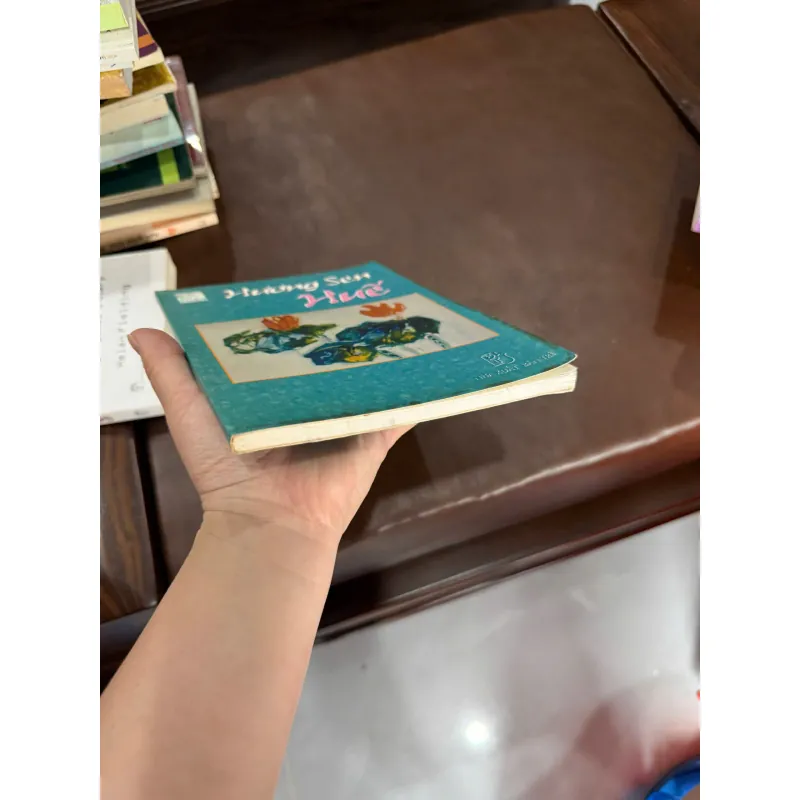 Hương Sen Huế – Tuyển tập văn thơ về xứ Huế- K4 1029443