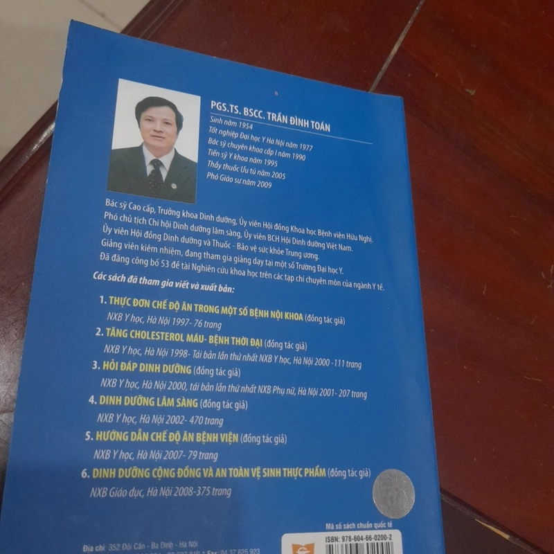 PGS.TS.BSCC. Trần Đình Toán - ĂN UỐNG PHÒNG VÀ CHỮA BỆNH Ở NGƯỜI CÓ TUỔI 302034