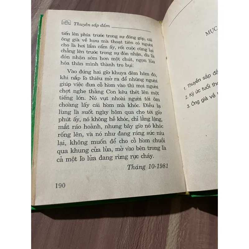 Thuyền sắp đắm- Tủ sách vàng - Anh Đức   594331